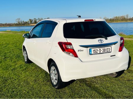 2015 Toyota Yaris DBA-KSP130 5DR AUTO €9,650 thumbnail
