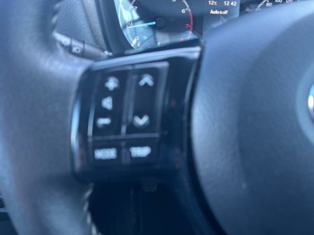 2020 Toyota Yaris - thumbnail 13