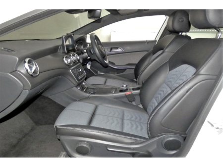 2019 Mercedes-Benz GLA Class GLA 180 *HALF LEATHER*REVERSE CAM*PARK SENSORS* €25,890 thumbnail