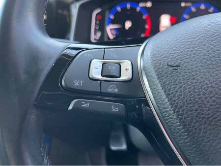 2018 Volkswagen Polo 1.0L FIVE DOOR HIGHLINE. €14,450 thumbnail