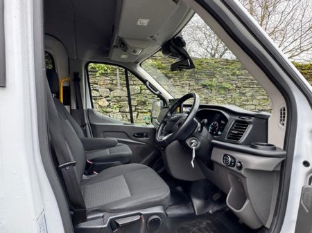 2022 Ford Transit 460 17 Seater €44,900
