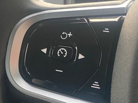 2024 Volvo XC90 - thumbnail 25