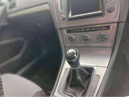 2015 Volkswagen Golf 1.2 TSI MANUAL €8,750 thumbnail