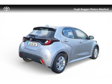 2023 Toyota Yaris YARIS 1.5 LUNA MANUAL TRANSMISSION! thumbnail