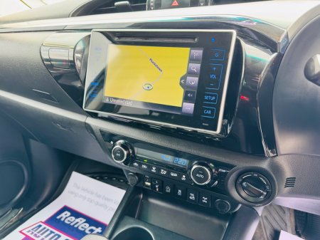 2019 Toyota Hilux - thumbnail 17