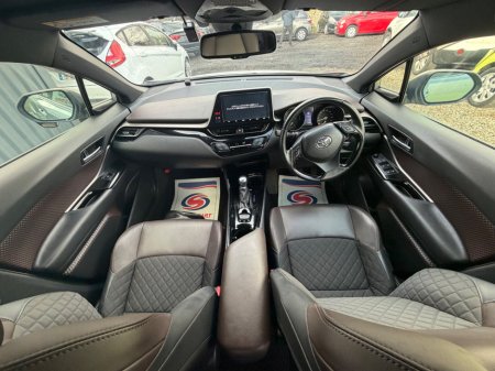 2018 Toyota C-HR 1.8 HYBRID LUNA €18,900 thumbnail