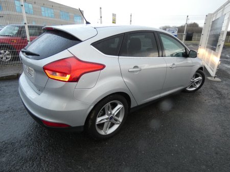 2015 Ford Focus - thumbnail 9