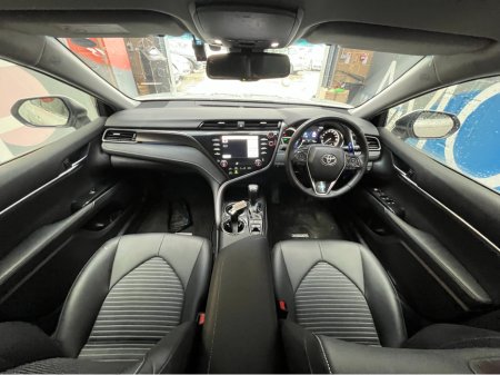 2019 Toyota Camry - thumbnail 15