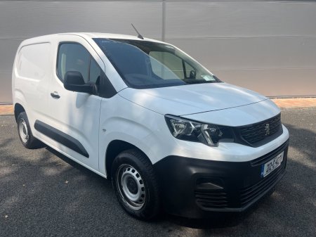 2021 Peugeot Partner 