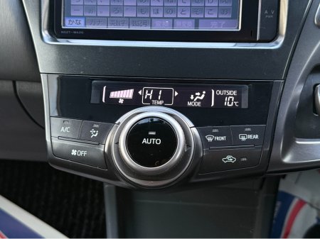 2014 Toyota Prius 141 // 7 SEATER €14,450 thumbnail