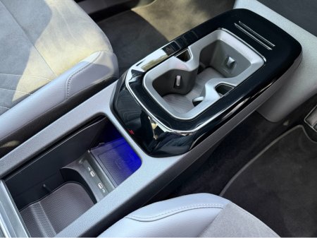 2023 Volkswagen ID.4 - thumbnail 18