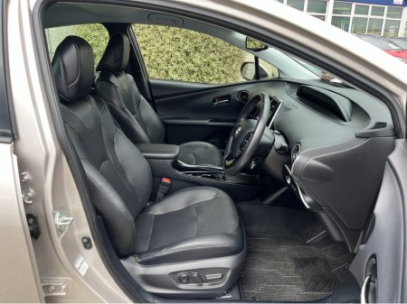 2020 Toyota Prius - thumbnail 10