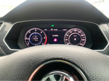 2018 Volkswagen Tiguan - thumbnail 3