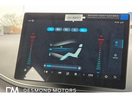 2025 BYD Dolphin SURF BOOST EV €21,800 thumbnail