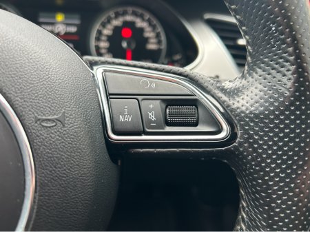 2012 Audi A4 2.0 TDI S-LINE 120BHP 4DR **HEATED SEATS** BLUETOOTH** AIR CON** €9,950 thumbnail