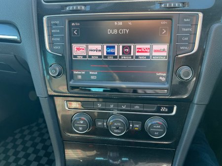 2017 Volkswagen Golf - thumbnail 18