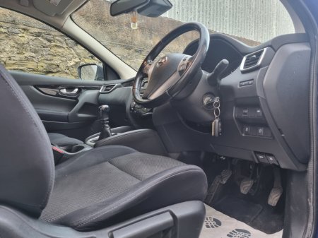 2017 Nissan Qashqai 1.5 DSL XE €8,950 thumbnail