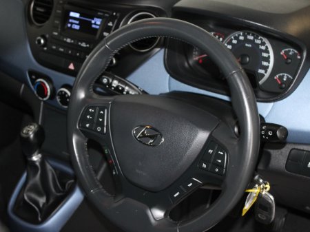 2015 Hyundai i10 - thumbnail 11