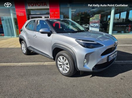 2025 Toyota Yaris Cross - thumbnail 1