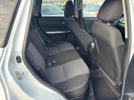 2020 Suzuki Vitara 1.4 BOOSTERJET HYBRID S SZ-T 5DR €17,950 thumbnail