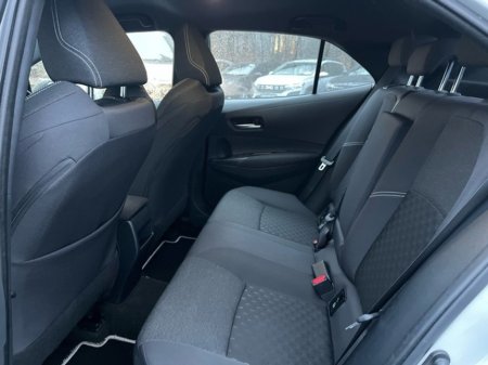 2025 Toyota Corolla COROLLA H/B LUNA €30,950 thumbnail