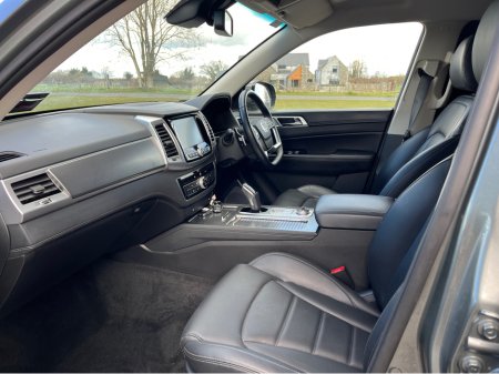 2023 Ssangyong Rexton - thumbnail 12