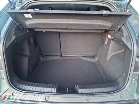 2025 Dacia Duster * 4X4 EXTREME MHEV 140BHP * TRINITY MOTORS * €30,945 thumbnail