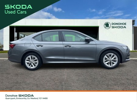 2022 Skoda Octavia - thumbnail 4