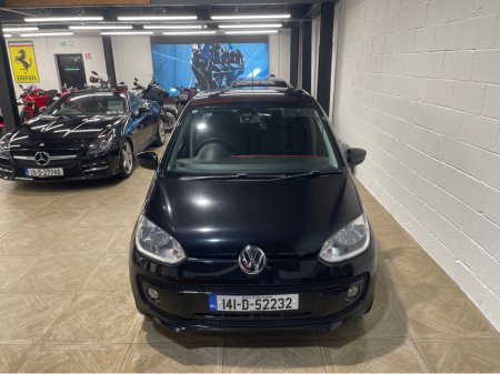 2014 Volkswagen up! DBA-AACHY 5DR €7,490 thumbnail