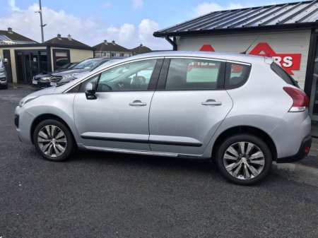 2016 Peugeot 3008 - thumbnail 2