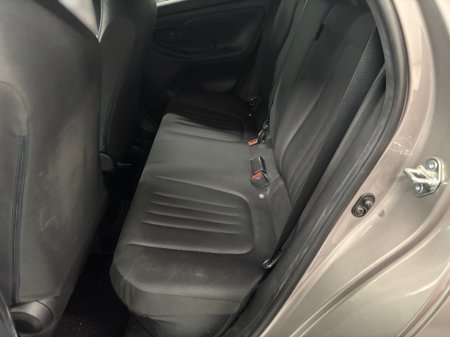 2020 Toyota Yaris - thumbnail 14