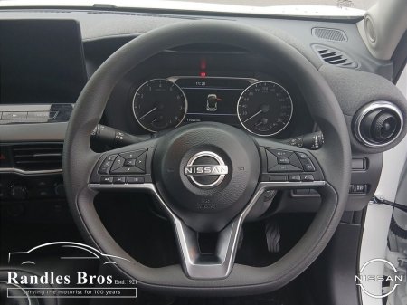 2025 Nissan Juke - thumbnail 16