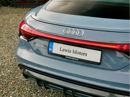 2024 Audi e-tron GT quattro - thumbnail 10