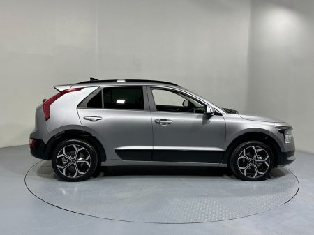 2025 Kia Niro - thumbnail 8
