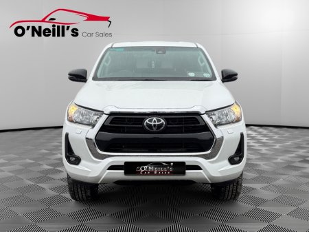 2023 Toyota Hilux 2.8 SR5 D/CAB AUTO 4DR #291 €39,999