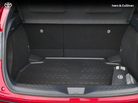 2023 Toyota C-HR C-HR HYBRID SPORT €30,990 thumbnail