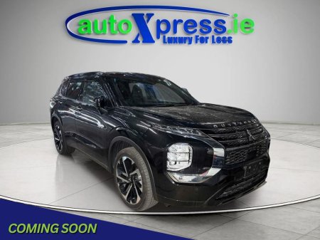 2023 Mitsubishi Outlander - thumbnail 1