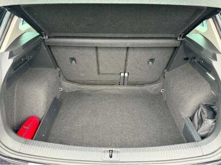 2023 Volkswagen Tiguan ELEGANCE 2.0 TDI MANUAL 6SPEED FWD 150BHP €39,450 thumbnail