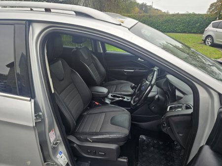 2016 Ford Kuga - thumbnail 14