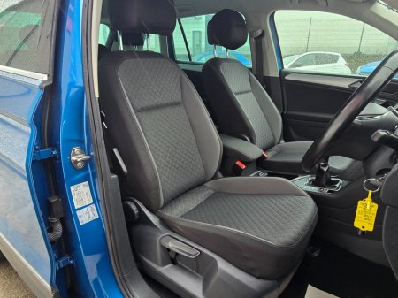 2017 Volkswagen Tiguan 2.0 TDI 150HP BMT Comfortline €18,950 thumbnail