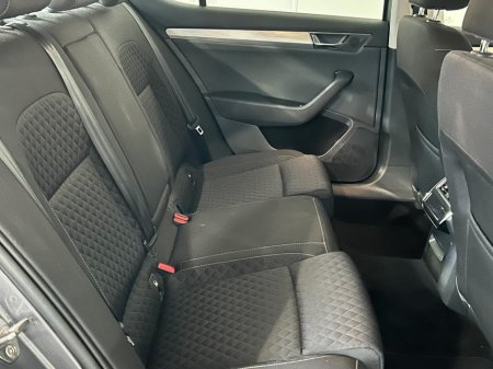 2022 Skoda Superb AMBITION 2.0 TDI 150HP 5DR €19,950 thumbnail