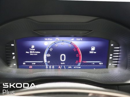 2025 Skoda Karoq SELECTION 2.0TDI 115HP €39,950 thumbnail