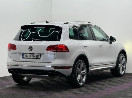 2018 Volkswagen Touareg - thumbnail 5