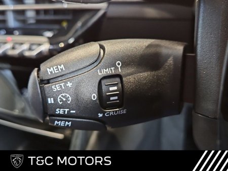 2026 Peugeot 208 All New Allure Hybrid, Rear Camera & Rear Parking Sensors, Air Conditioning, 10" Touch Screen with Wireless Apple CarPlay & AndroidAuto €30,995 thumbnail