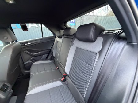 2021 Volkswagen T-Roc R-LINE - 2.0L DIESEL - AUTO - 12M WARRANTY - CAR: 1699 €29,950 thumbnail