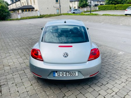 2012 Volkswagen Beetle  €8,950