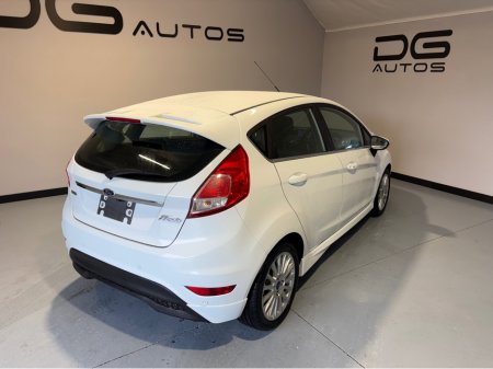 2016 Ford Fiesta Auto - Low KMs - Body Kit - 2 Yrs NCT €11,700