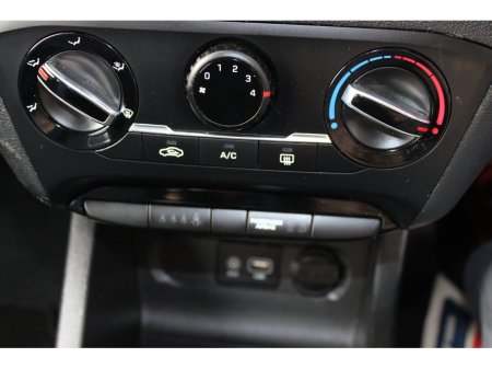 2017 Hyundai i20 - thumbnail 18