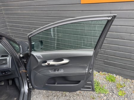 2009 Toyota Auris - thumbnail 15