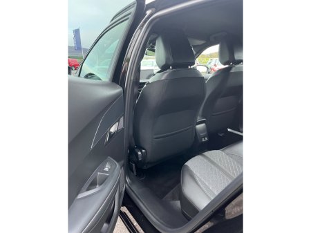 2025 Peugeot 2008 - thumbnail 9